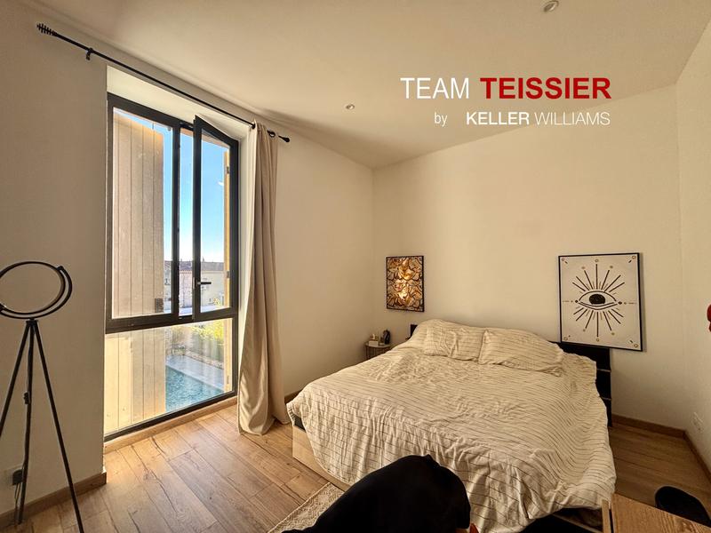 Maison - 210 m² - 8 pièces