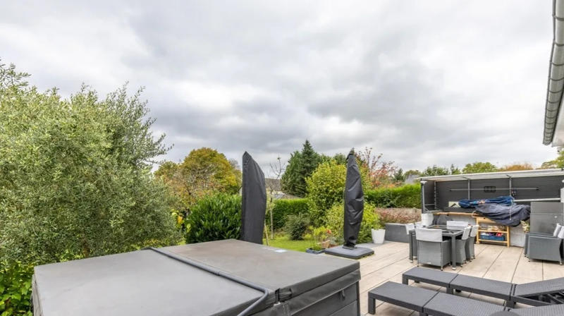 Maison - 104 m² - 6 pièces