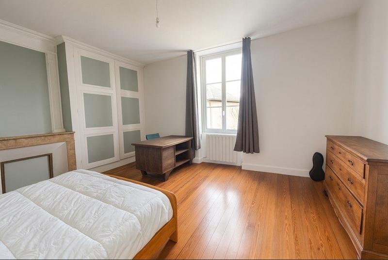 Maison - 415 m² - 20 pièces