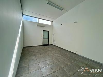 Local d'activités - 260 m²