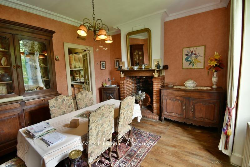 Maison bourgeoise - 220 m² - 9 pièces