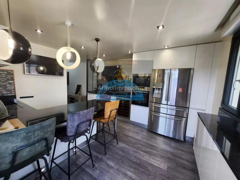 Appartement - 93 m² - 3 pièces