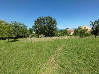 Terrain constructible - 920 m²