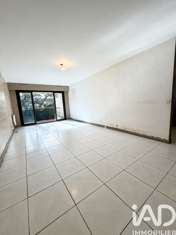 Appartement - 75 m² - 3 pièces