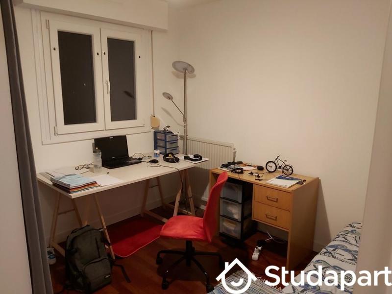 Chambre - 13 m² - 1 pièce