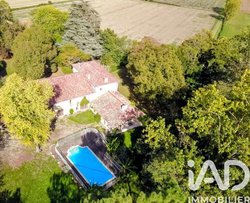 Maison - 295 m² - 7 pièces