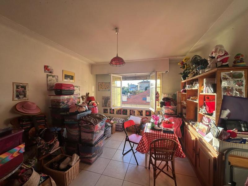 Studio - 30 m² - 1 pièce