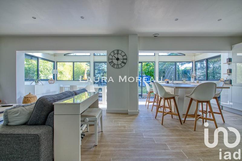 Maison - 133 m² - 8 pièces