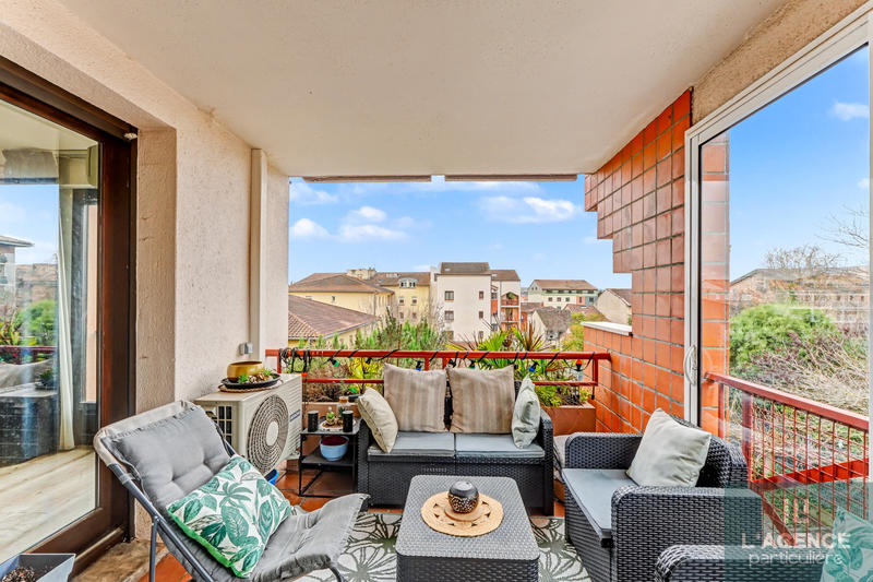 Appartement - 85 m² - 3 pièces