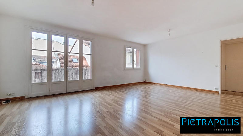 Appartement - 94 m² - 4 pièces