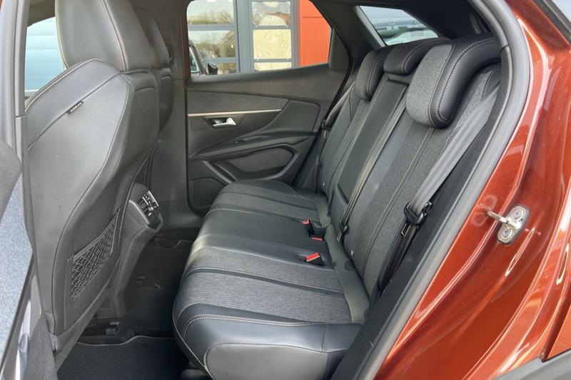 Peugeot 3008 1.5 Bluehdi 130 Eat8