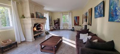 Maison - 203 m² - 8 pièces