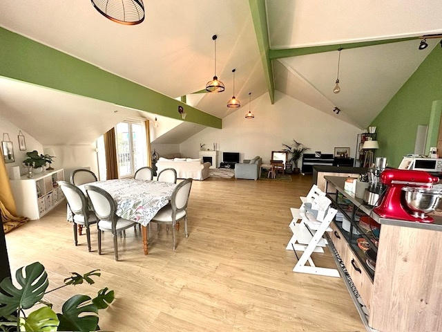 Appartement - 125 m² - 5 pièces