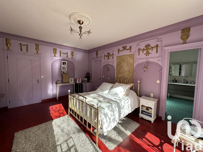 Maison - 340 m² - 15 pièces