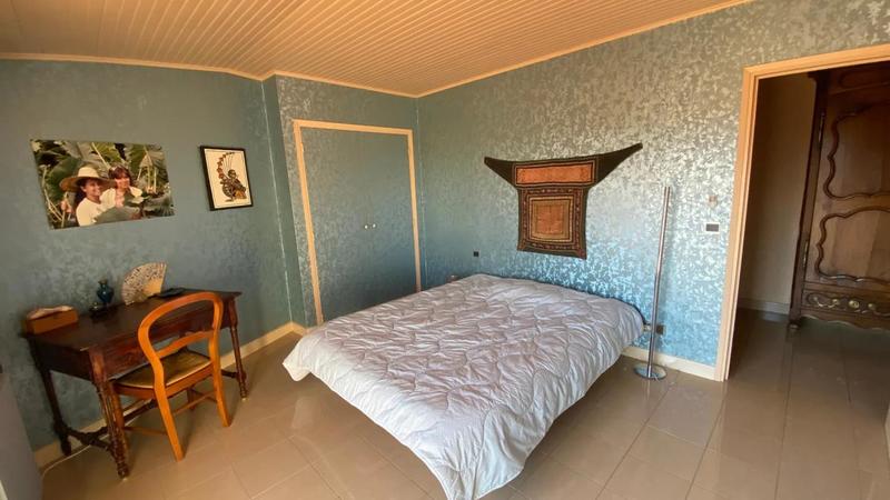 Maison - 170 m² - 9 pièces