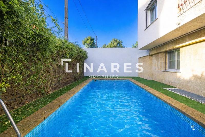 Appartement - 143 m² - 5 pièces