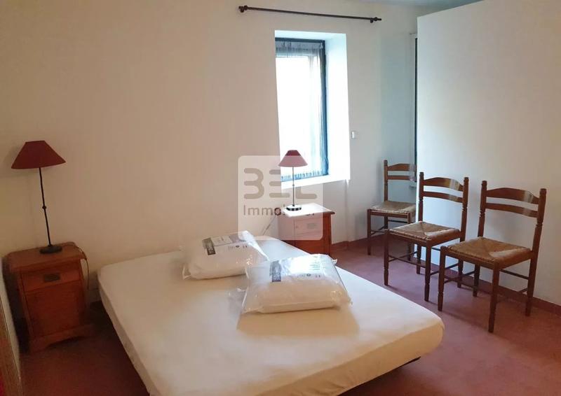 Maison de village - 210 m² - 7 pièces