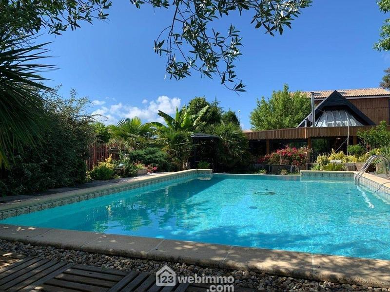 Maison - 190 m² - 6 pièces