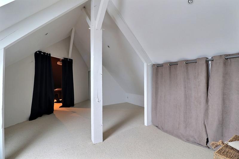 Maison - 194 m² - 7 pièces