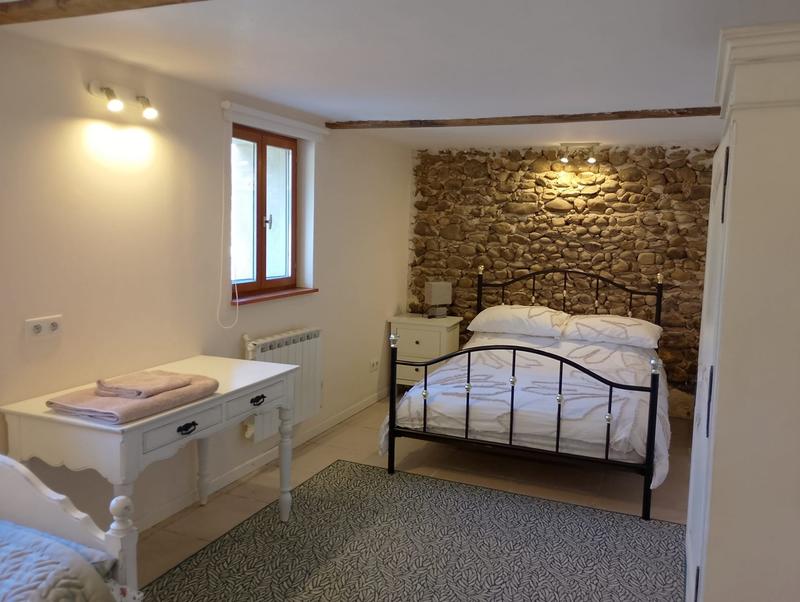 Maison - 235 m² - 8 pièces