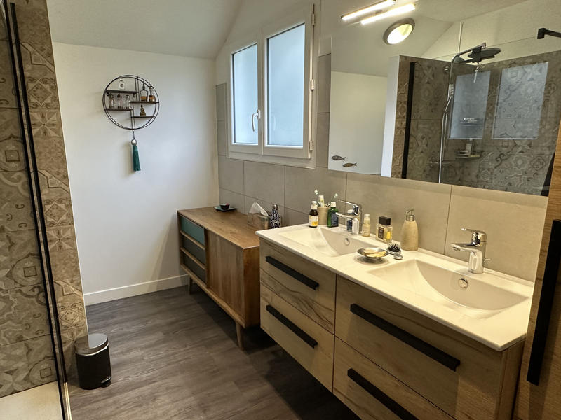 Maison - 168 m² - 6 pièces