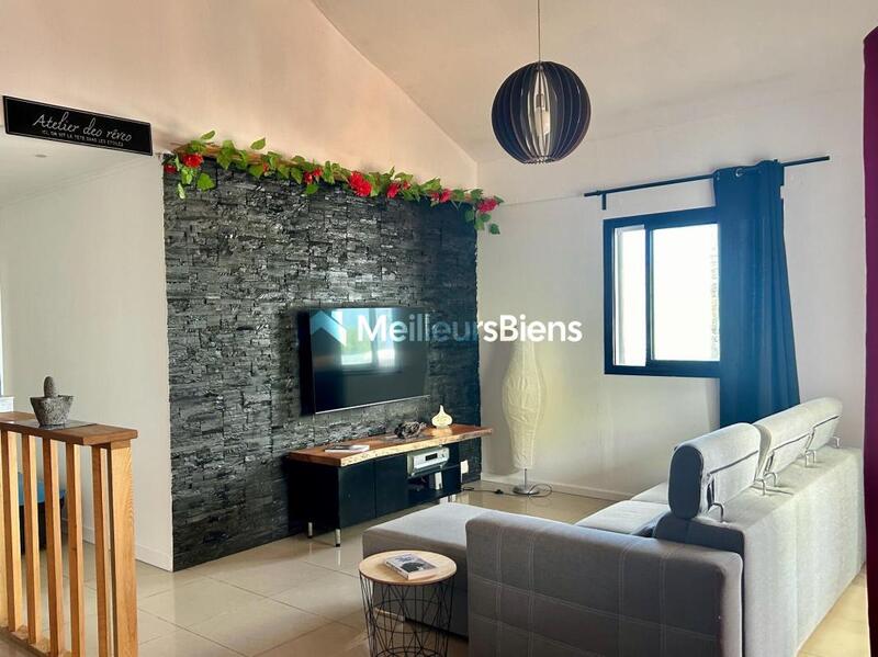 Maison - 91 m² - 6 pièces