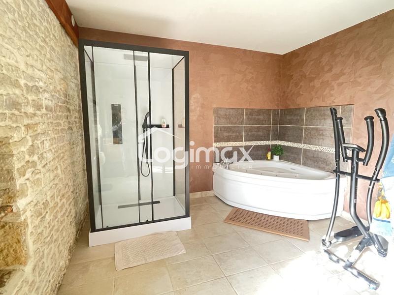 Maison - 200 m² - 5 pièces