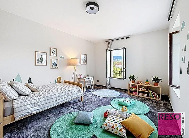 Maison - 160 m² - 5 pièces