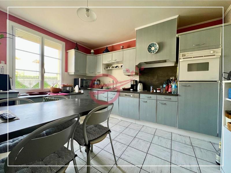 Maison - 188 m² - 9 pièces