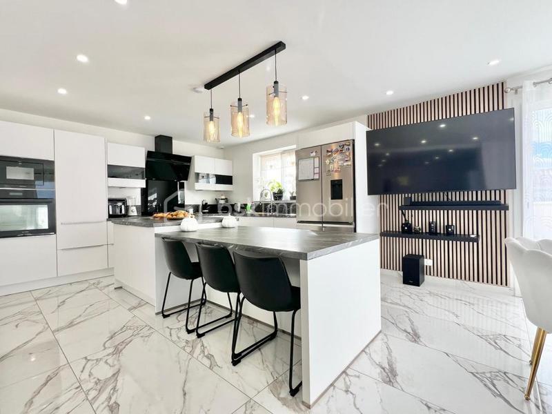 Villa - 140 m² - 5 pièces