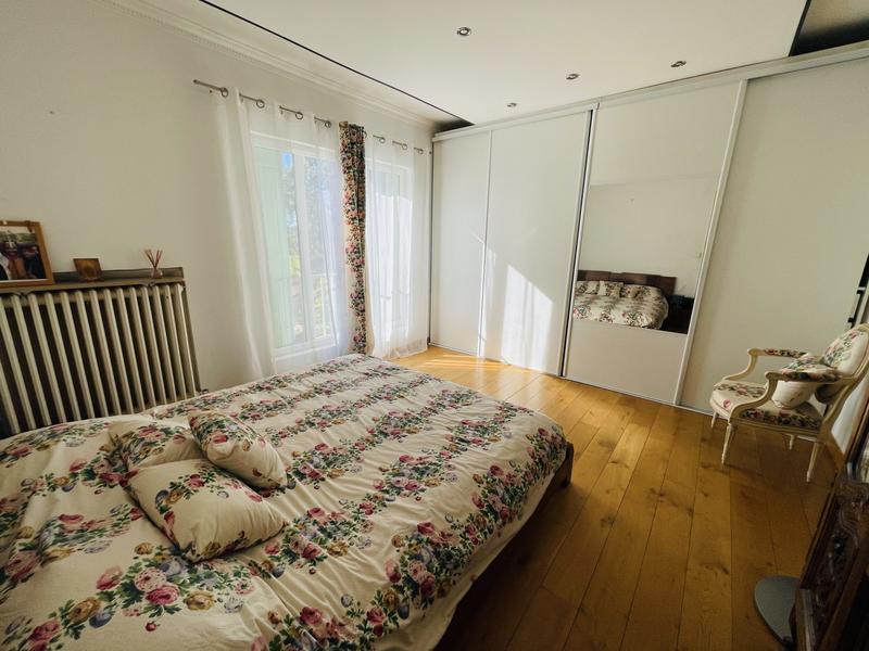 Maison - 196 m² - 5 pièces