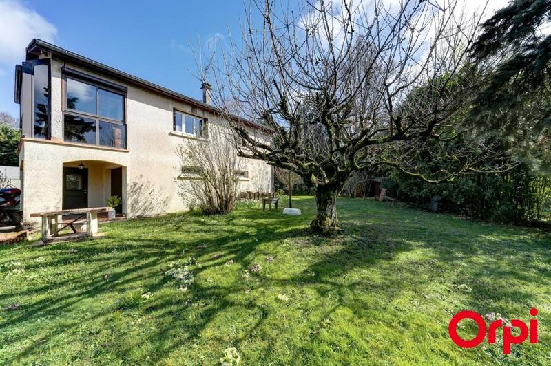 Maison - 137 m² - 5 pièces
