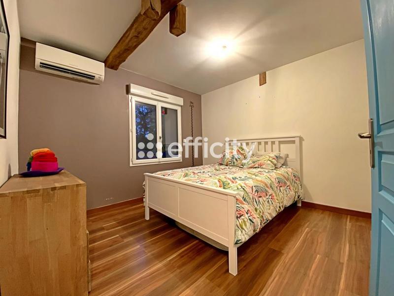 Maison - 174 m² - 8 pièces