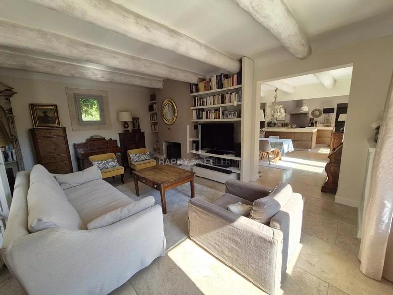 Maison - 195 m² - 6 pièces