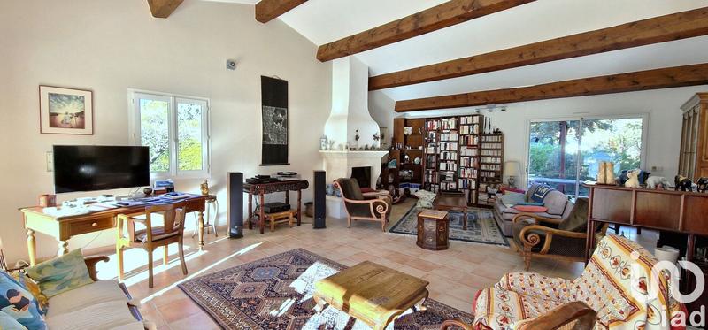 Maison - 203 m² - 6 pièces