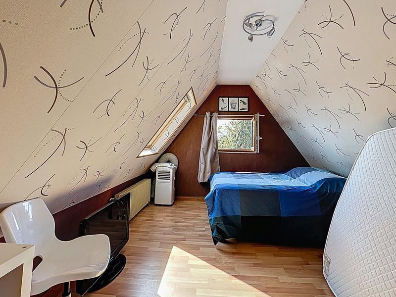 Maison - 182 m² - 8 pièces