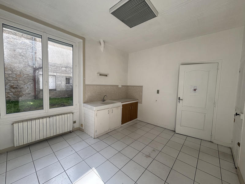 Local commercial - 70 m² - 4 pièces