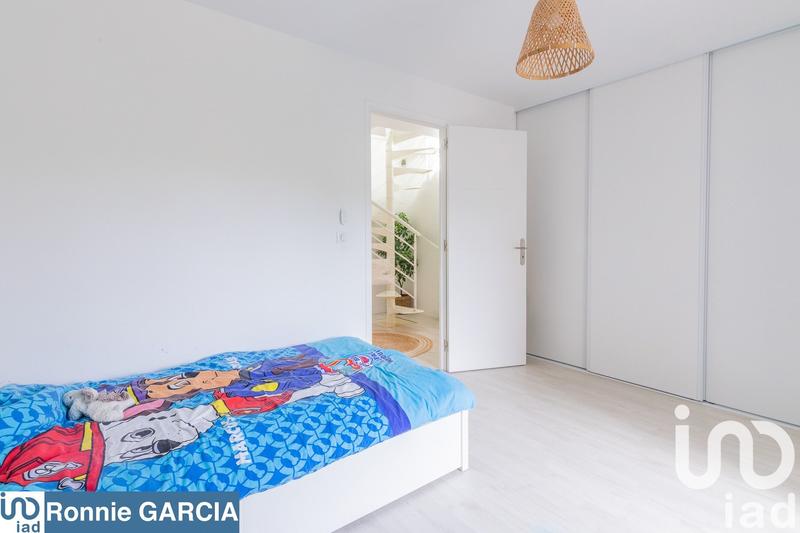 Maison - 95 m² - 5 pièces