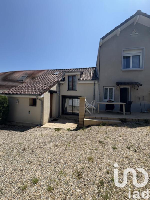 Maison - 105 m² - 4 pièces