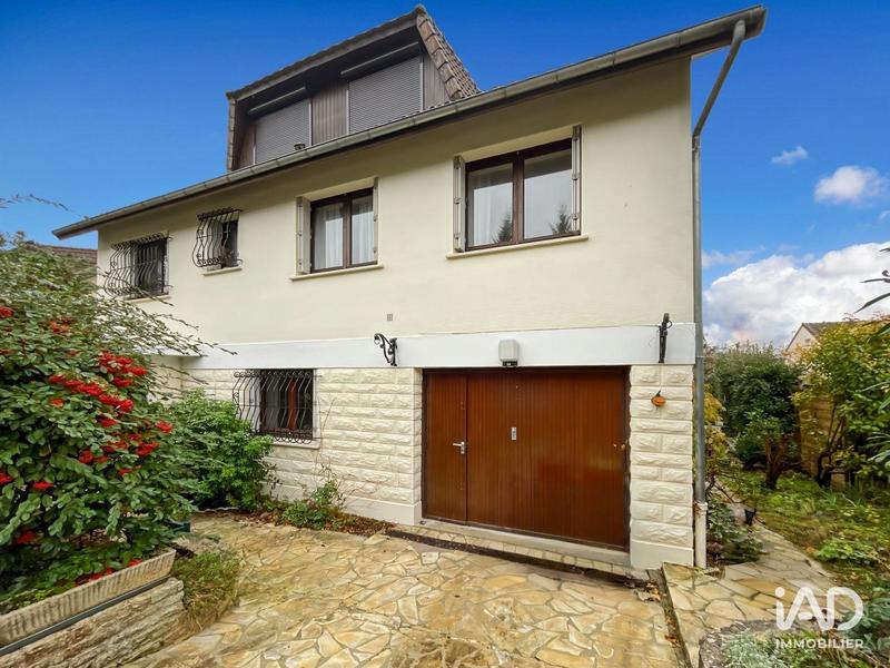 Maison - 174 m² - 8 pièces