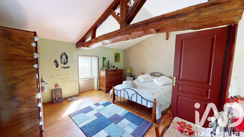 Maison - 208 m² - 8 pièces