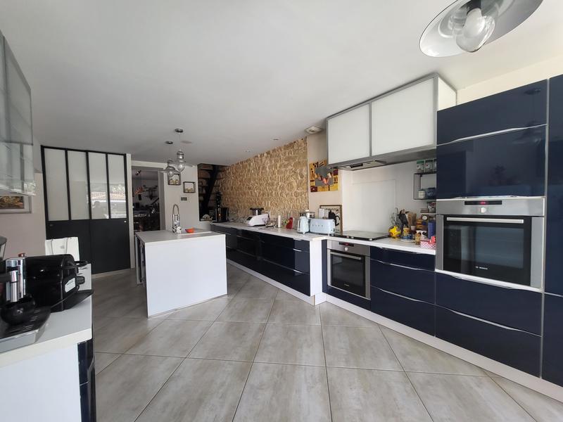 Villa - 269 m² - 10 pièces