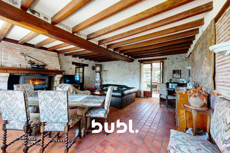 Maison - 193 m² - 8 pièces