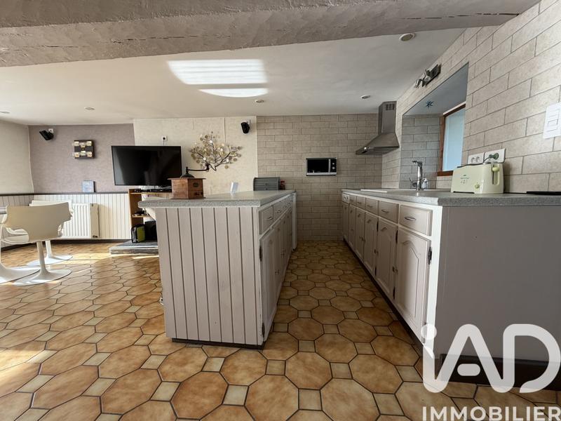 Maison - 150 m² - 7 pièces