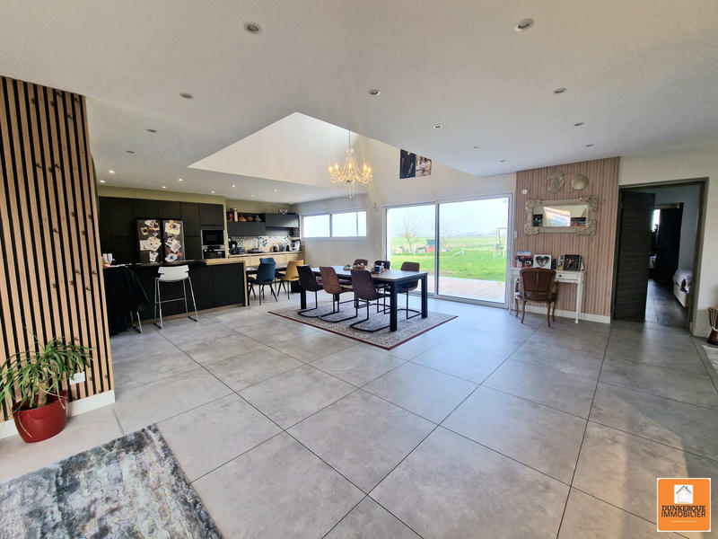 Maison contemporaine - 194 m² - 5 pièces