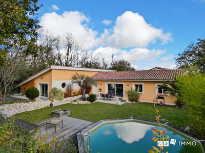 Villa - 140 m² - 6 pièces