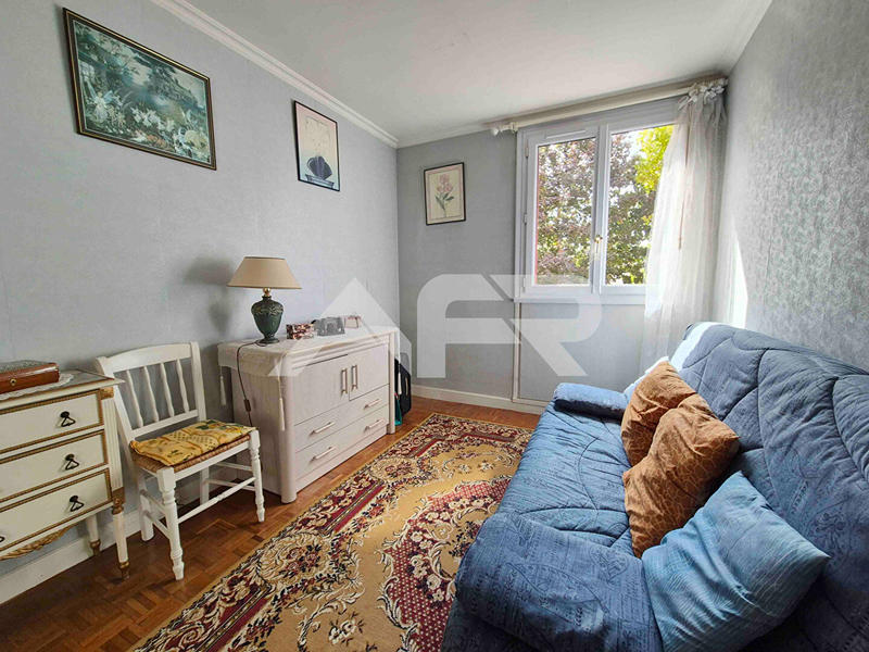 Appartement - 82 m² - 5 pièces