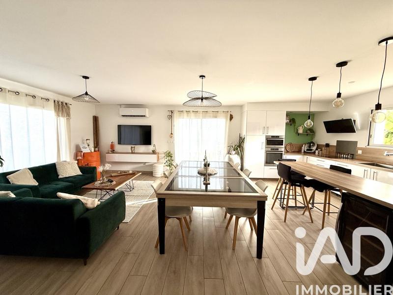 Maison - 110 m² - 5 pièces