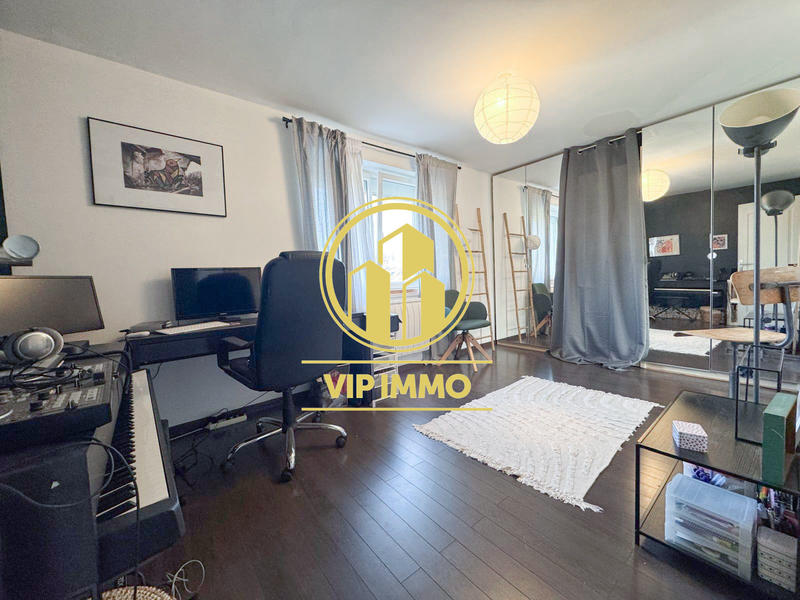 Maison - 111 m² - 5 pièces