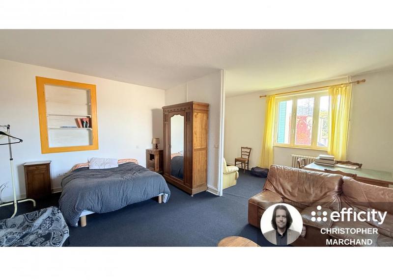 Maison - 205 m² - 8 pièces